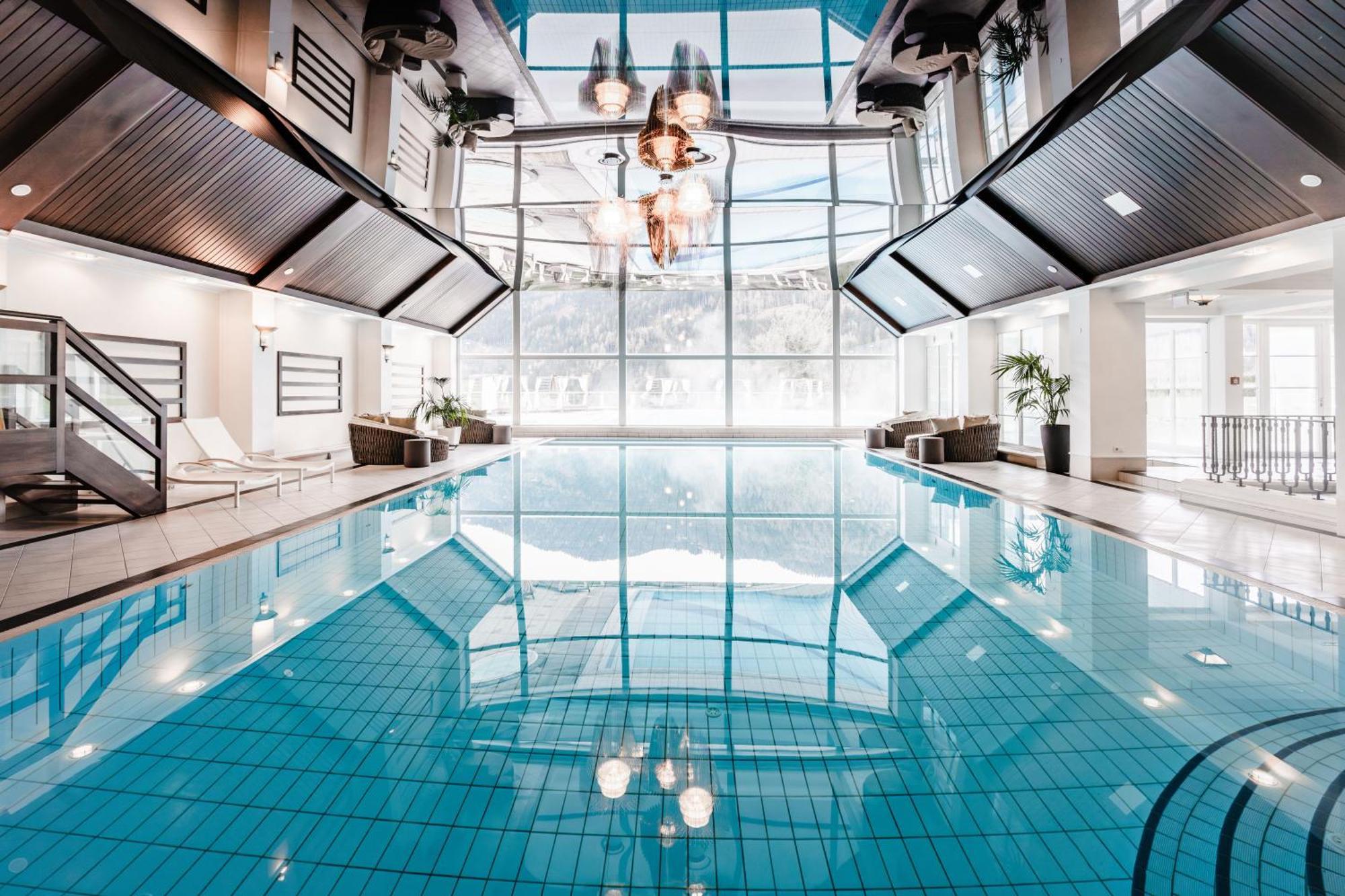 Imlauer Hotel Schloss Pichlarn Aigen im Ennstal Exterior photo The pool at the Hotel de la Paix